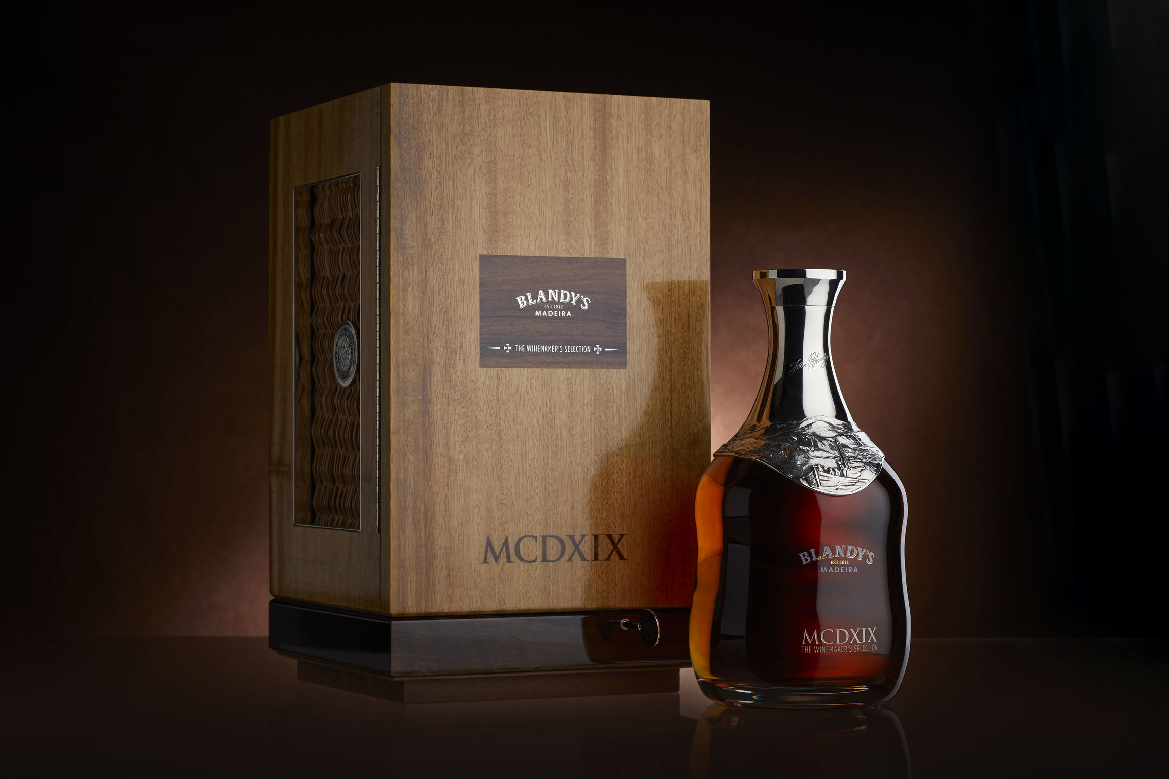 packing design，Wine bottle design，Cultural and creative design，two thousand and twenty，