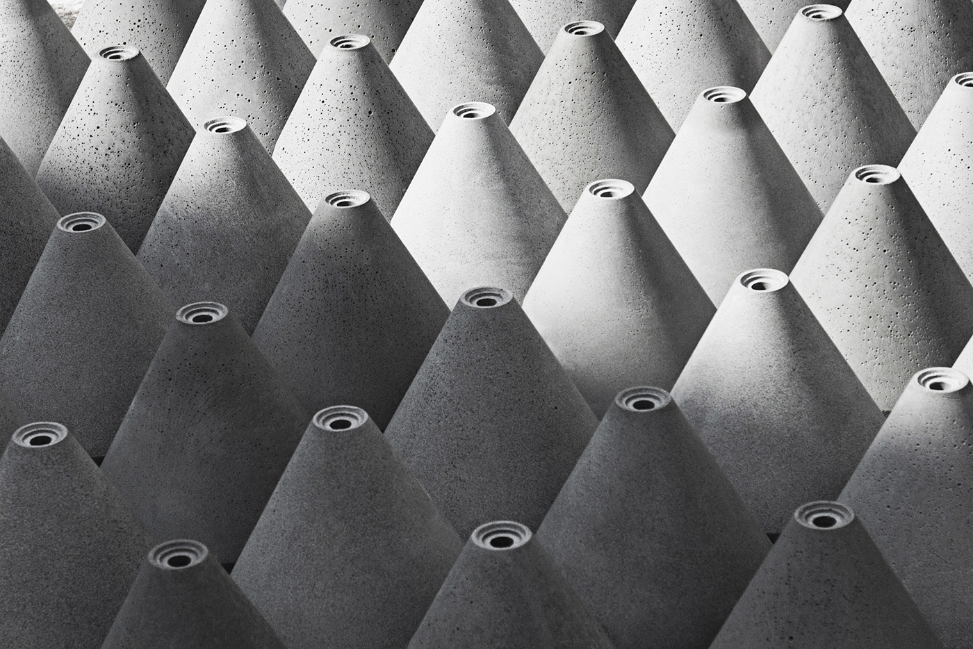 concrete，a chandelier，texture，