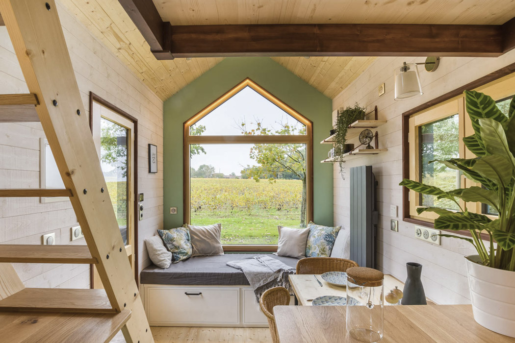 Interior design，Minimalism，Touring car，Life attitude，