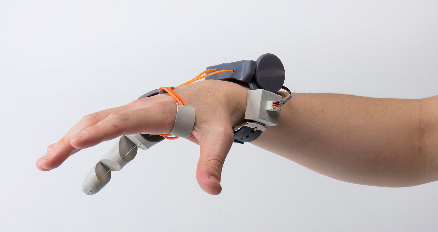 Graduation project，Wearable ，equipment，manipulator，
