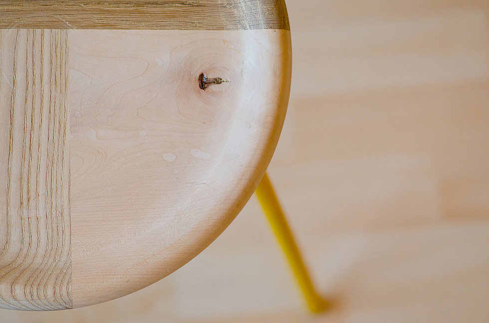 woodiness，stool，Home Furnishing，furniture，Bright yellow，