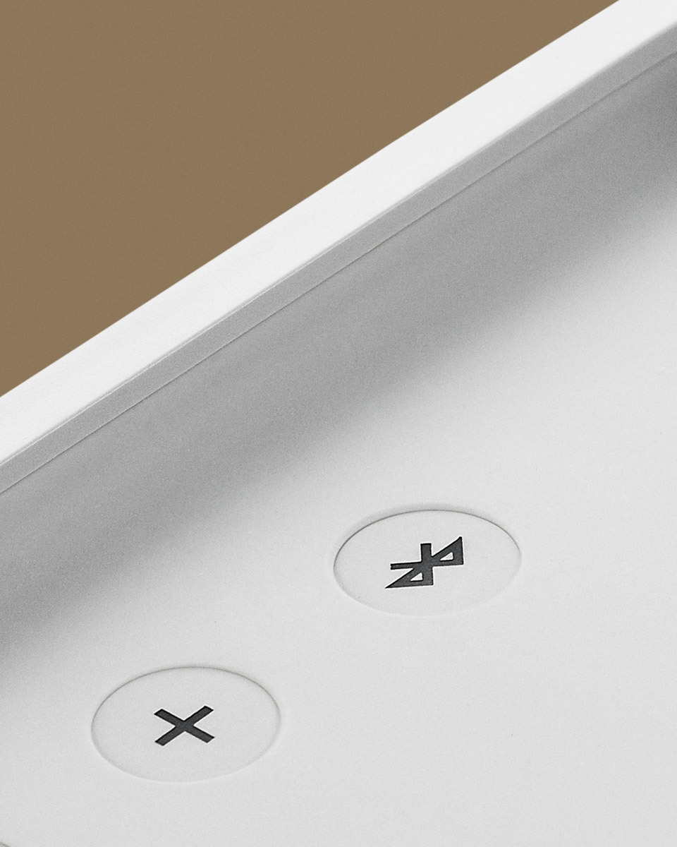 sound，loudspeaker box，Bluetooth，Omnidirectional stereo music，fashion，Leatherwear，beoplay，