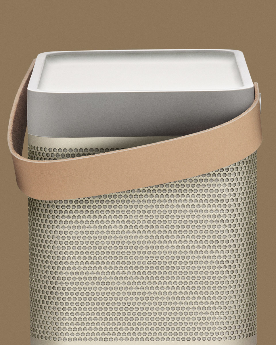 sound，loudspeaker box，Bluetooth，Omnidirectional stereo music，fashion，Leatherwear，beoplay，