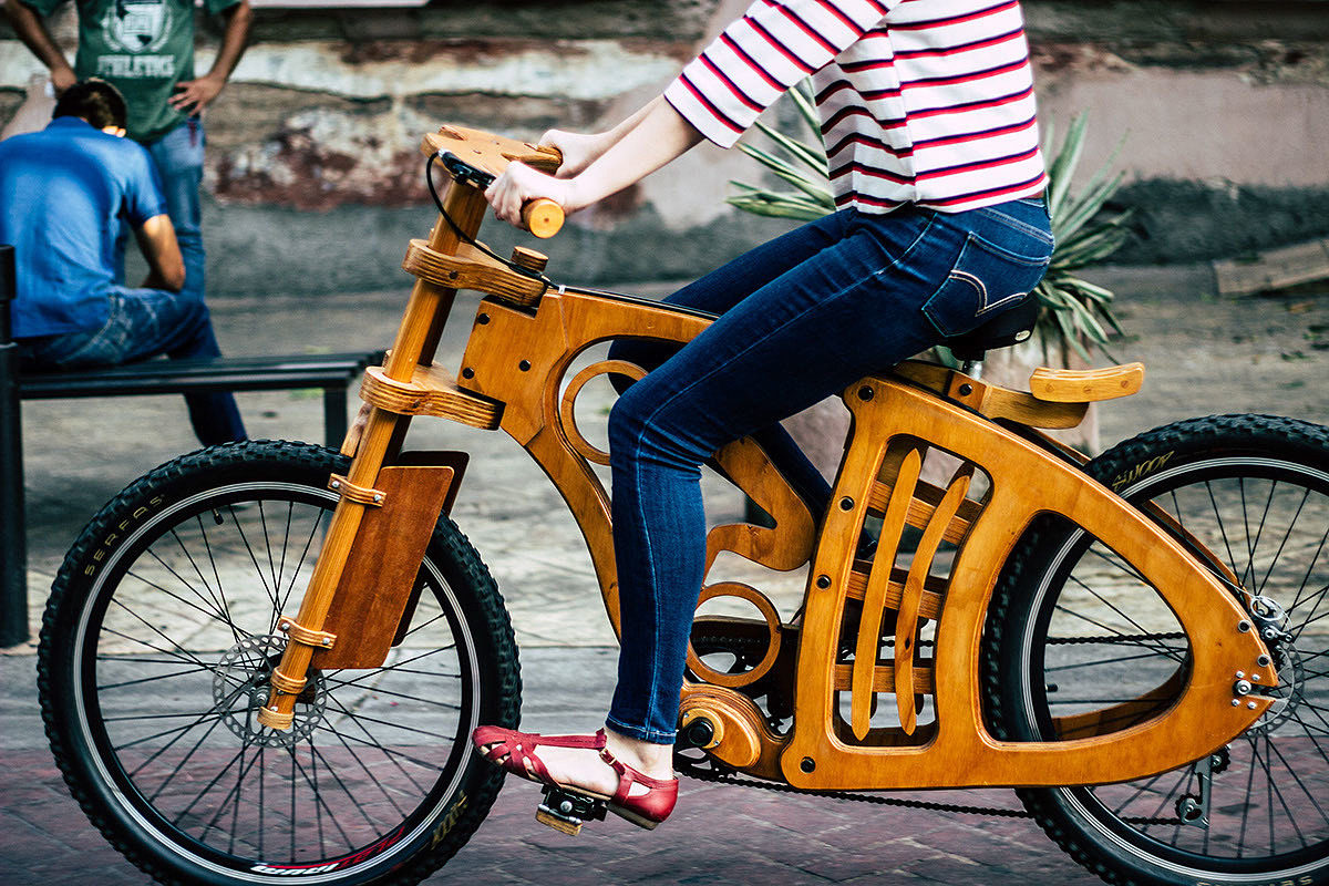 lithe，Simplicity，woodiness，comfortable，product design，traffic，