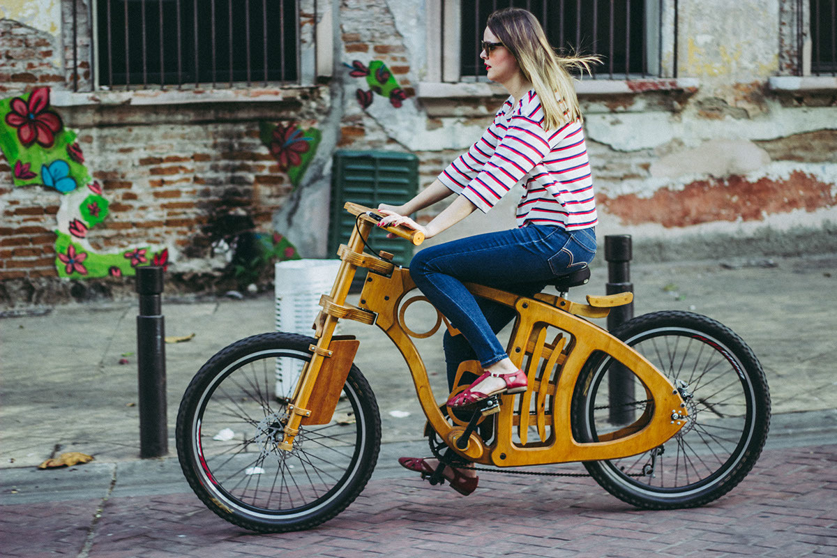 lithe，Simplicity，woodiness，comfortable，product design，traffic，