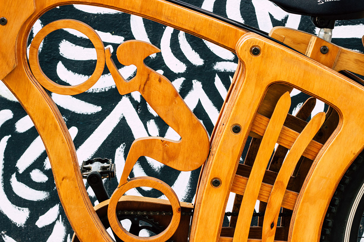 lithe，Simplicity，woodiness，comfortable，product design，traffic，