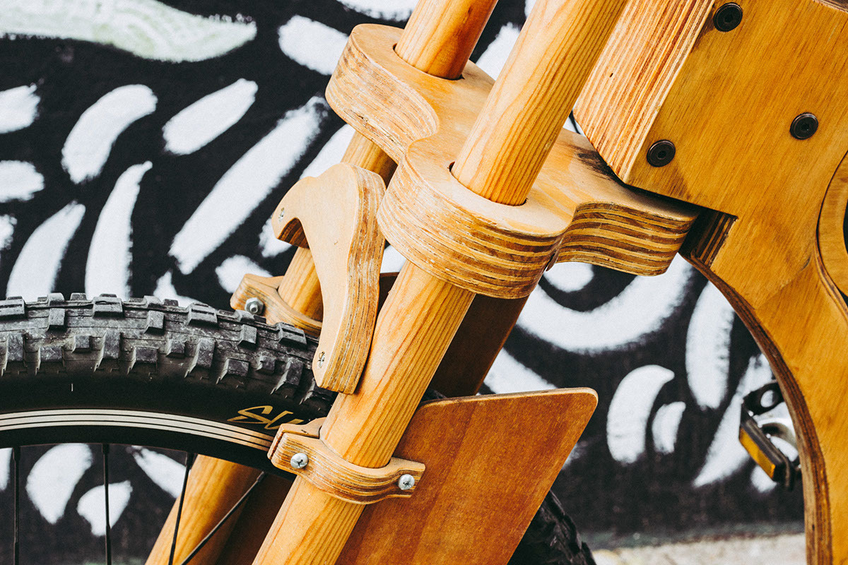 lithe，Simplicity，woodiness，comfortable，product design，traffic，