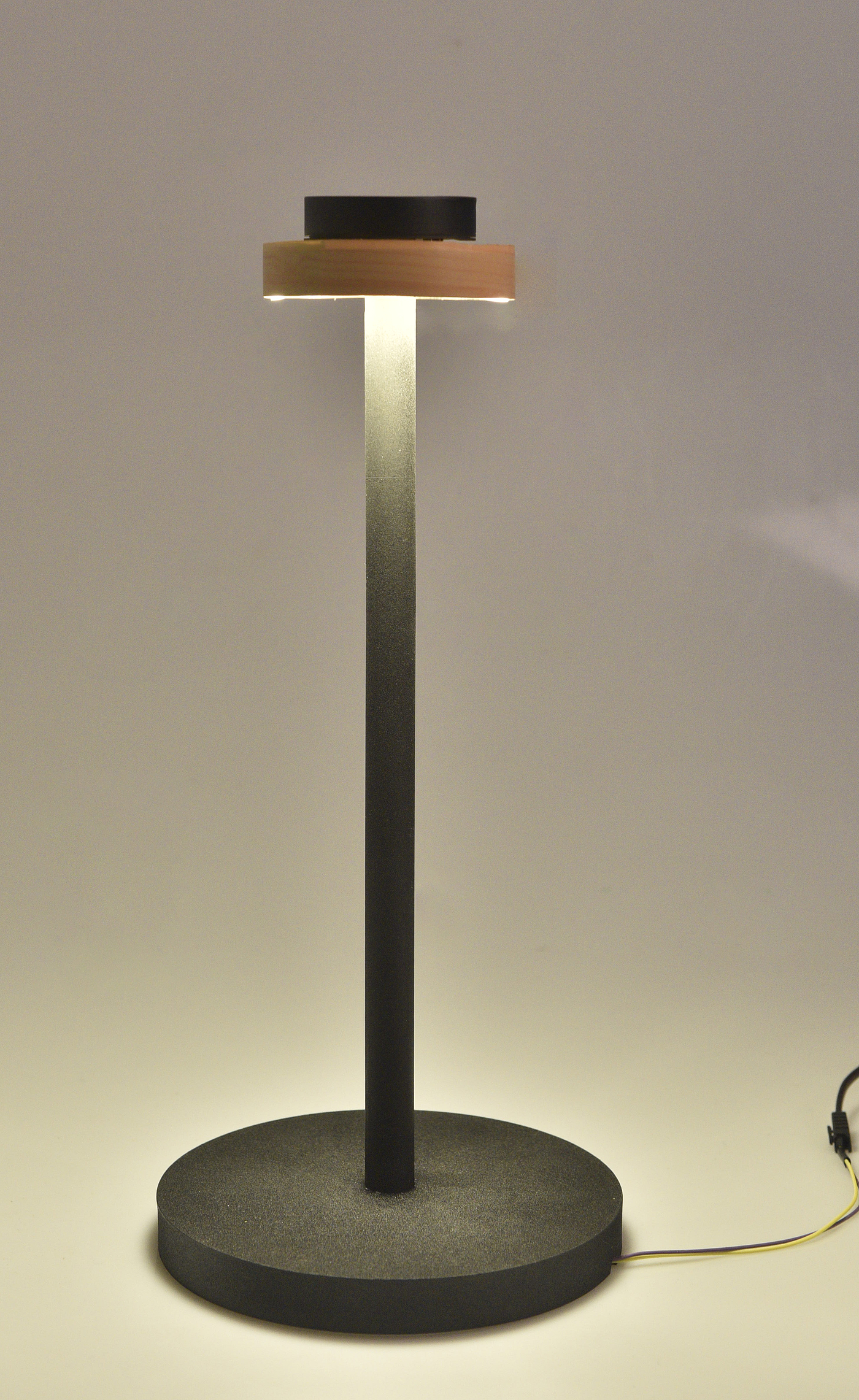 Desk lamp，suspension，lamps and lanterns，product，