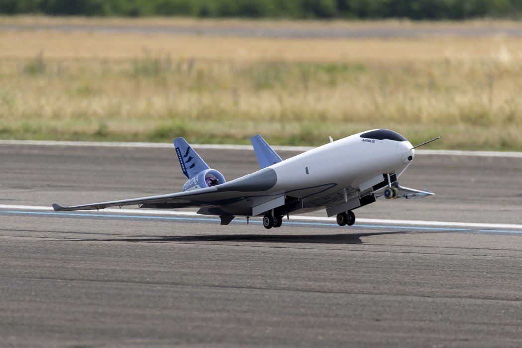 Airbus Maveric，aircraft，Hybrid wing，Singapore Airshow ，