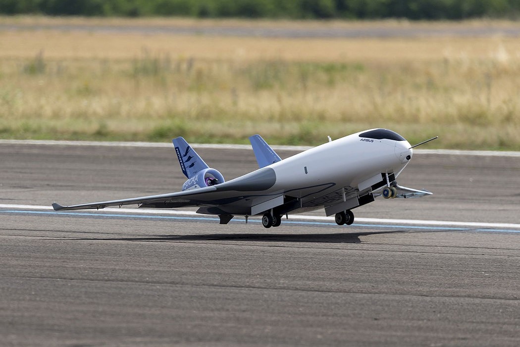 Airbus Maveric，aircraft，Hybrid wing，Singapore Airshow ，