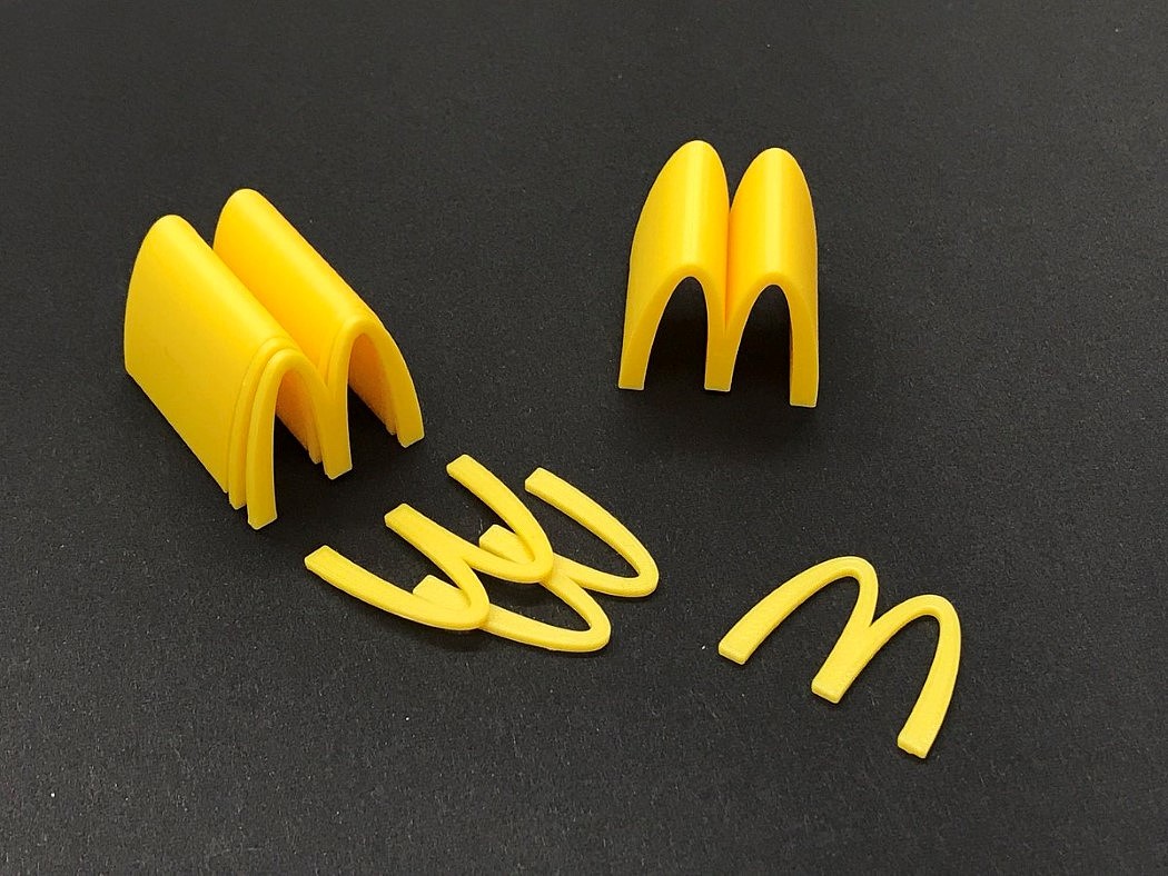 coat hanger，comb，McDonald's，logo，