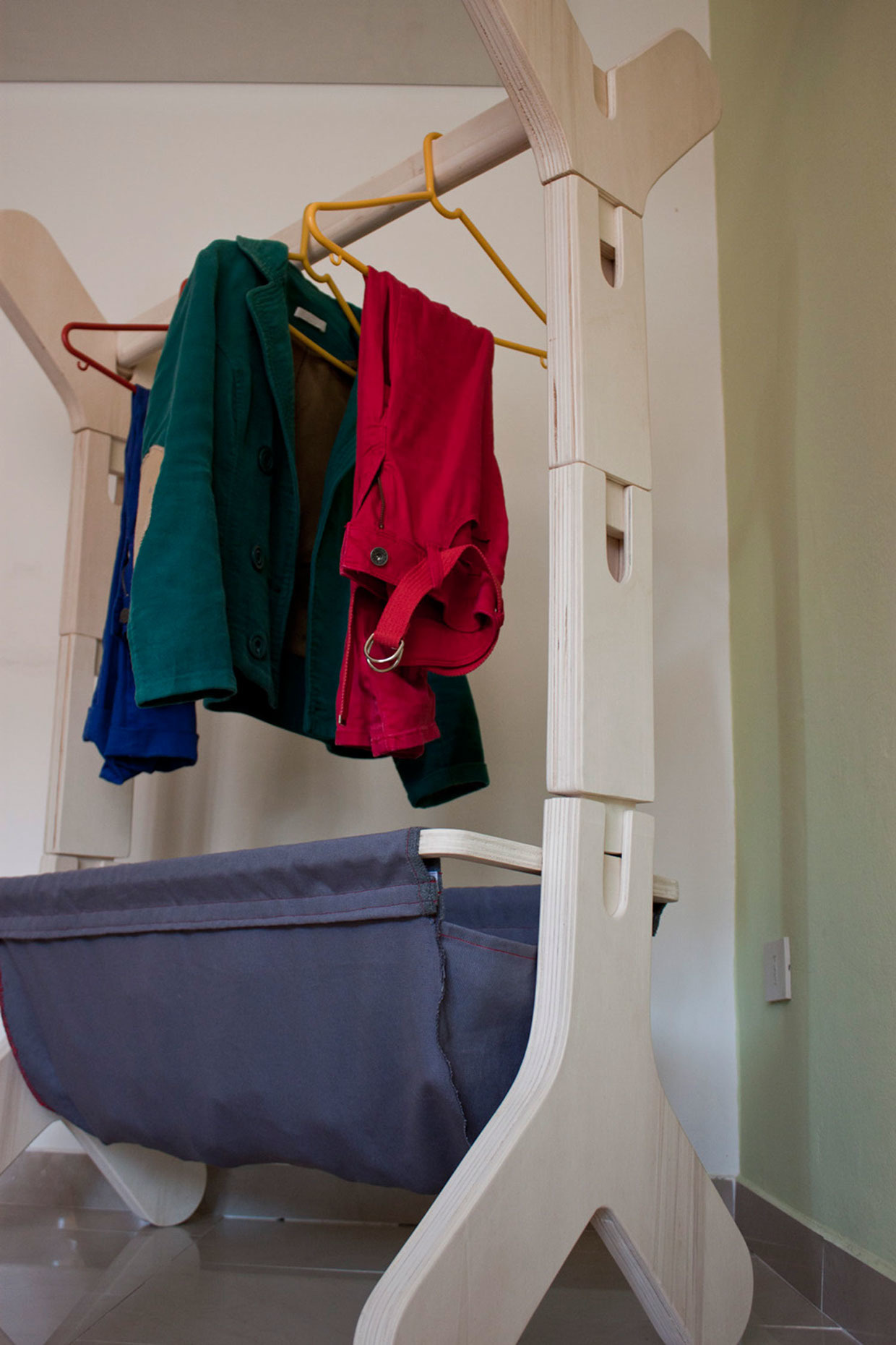 Home Furnishing，children，Table，Easy assembly，wood，