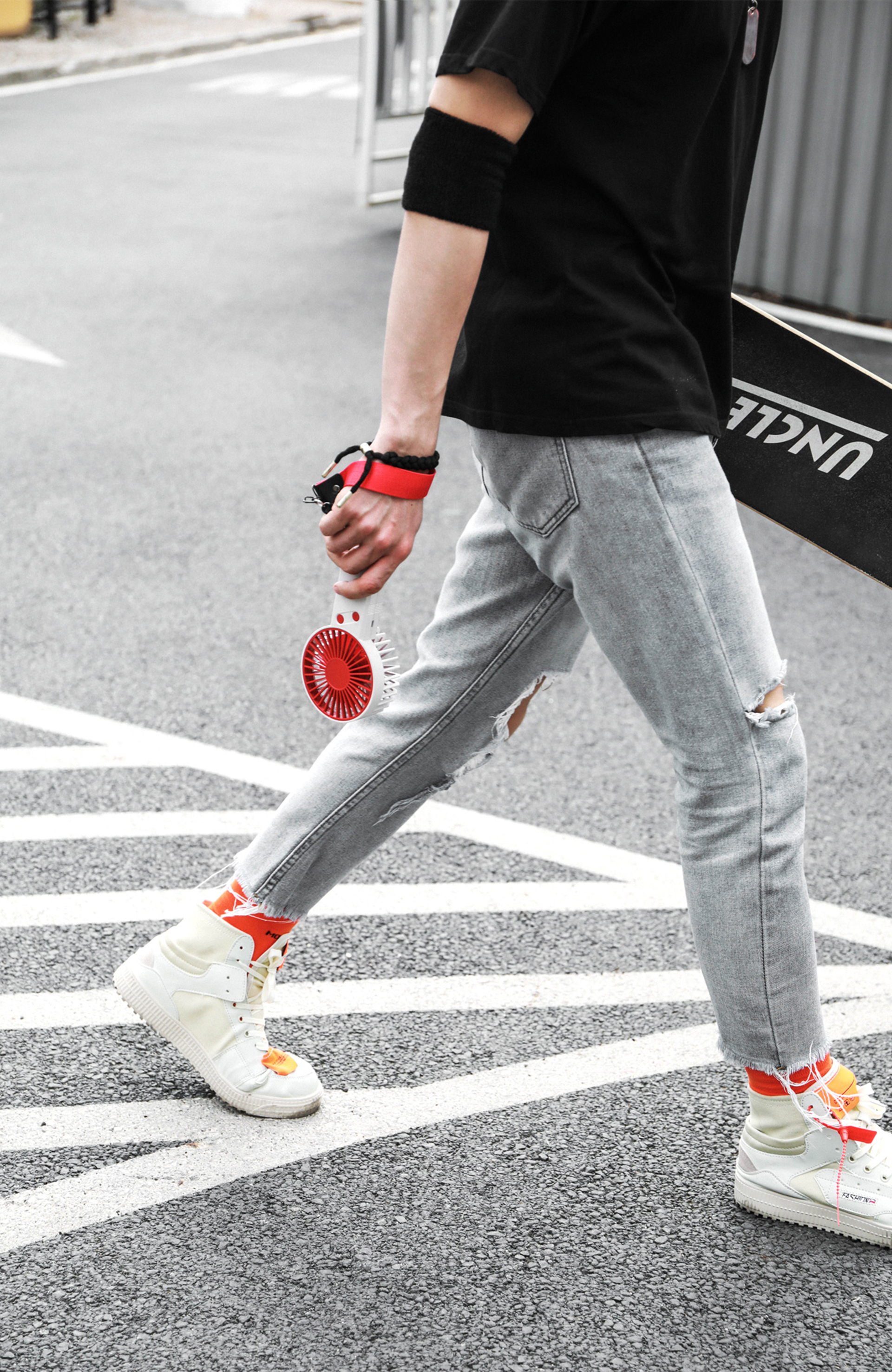 Handheld fan，game，bcase，summer，Fan，Cool tide，street，