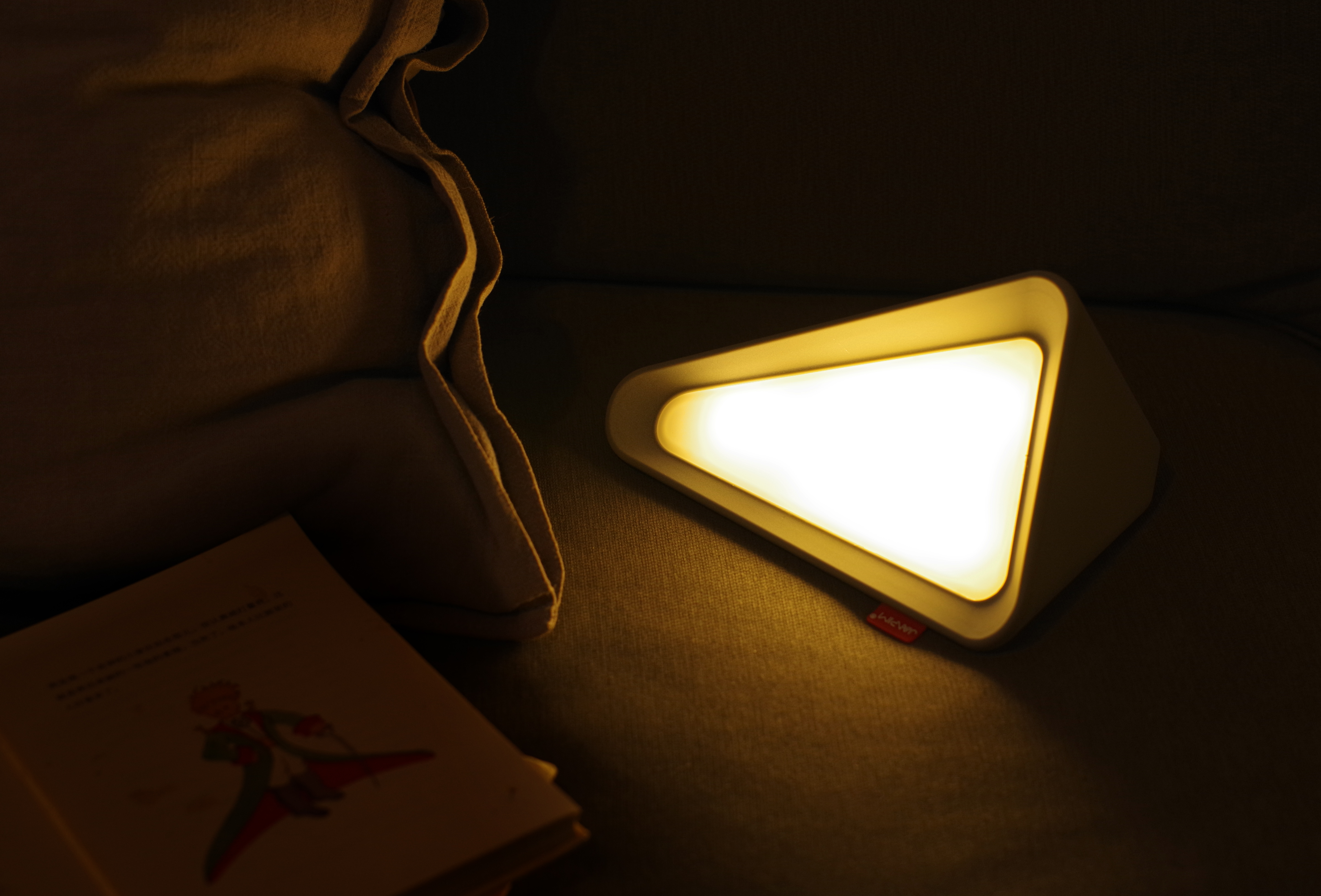 Flip night. Bedside reading Lamp.