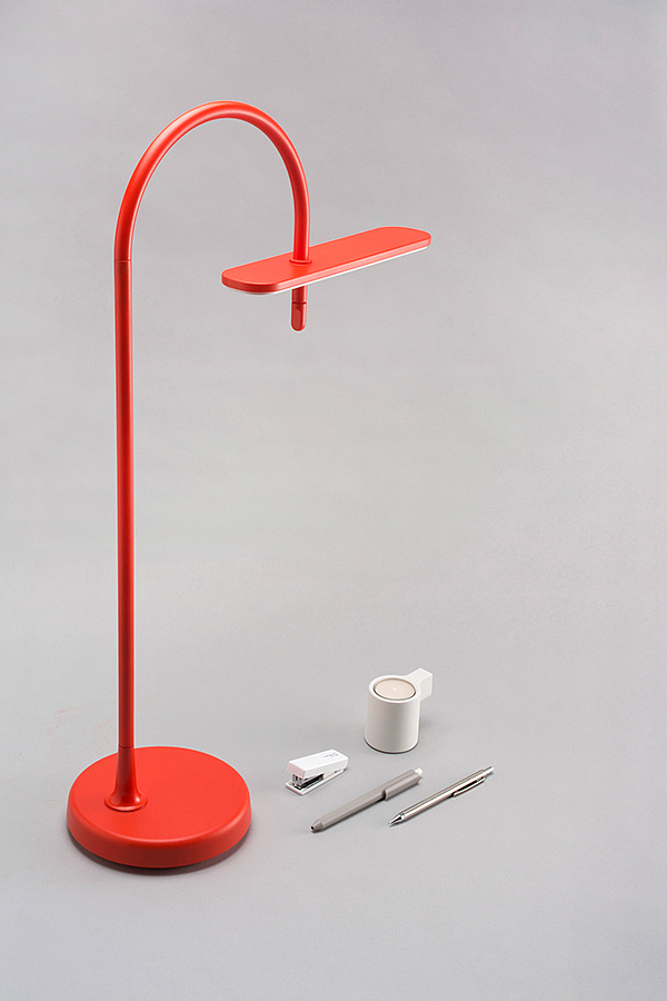 Desk lamp，lamps and lanterns，lighting，