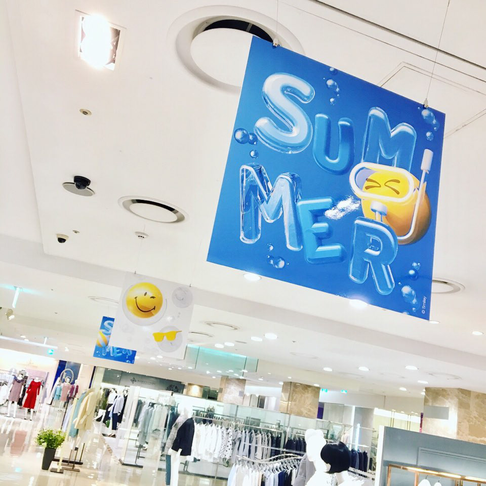 Bubbles and smiley faces，market，Graphic Artist Designer，originality，