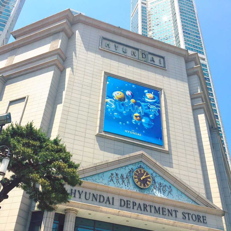 Bubbles and smiley faces，market，Graphic Artist Designer，originality，