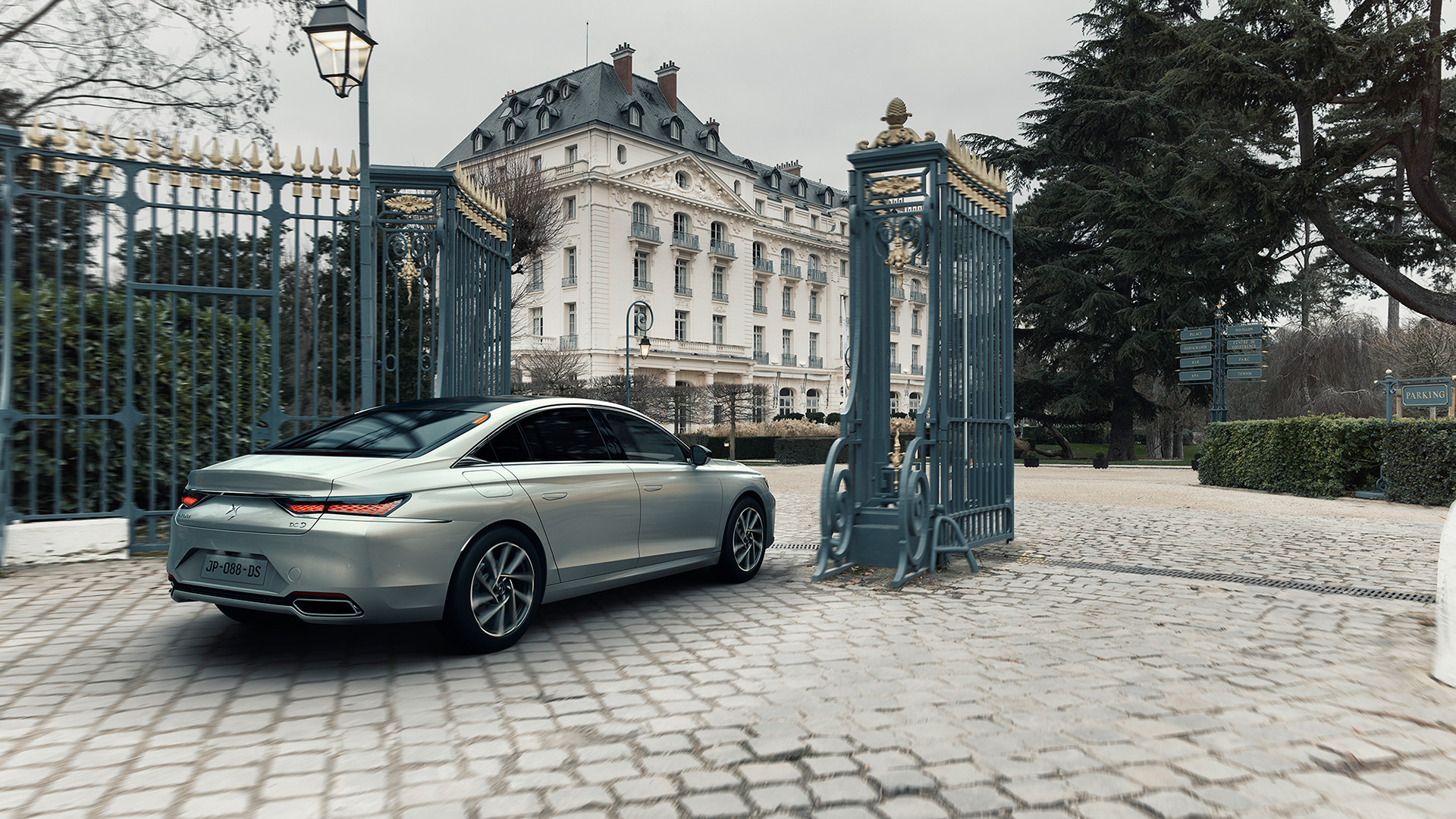 automobile，DS9 E-TENSE，France，Automobile design，Detail drawing，