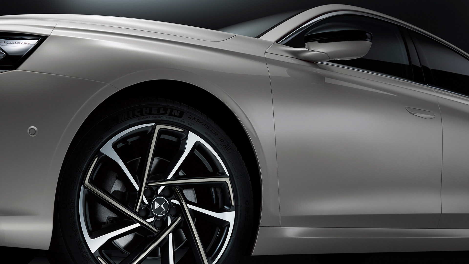 automobile，DS9 E-TENSE，France，Automobile design，Detail drawing，