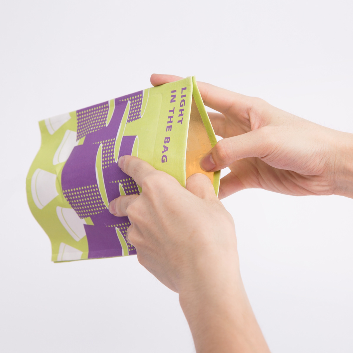 a chandelier，Night light，Flashlight，Portable，packing，lamp，