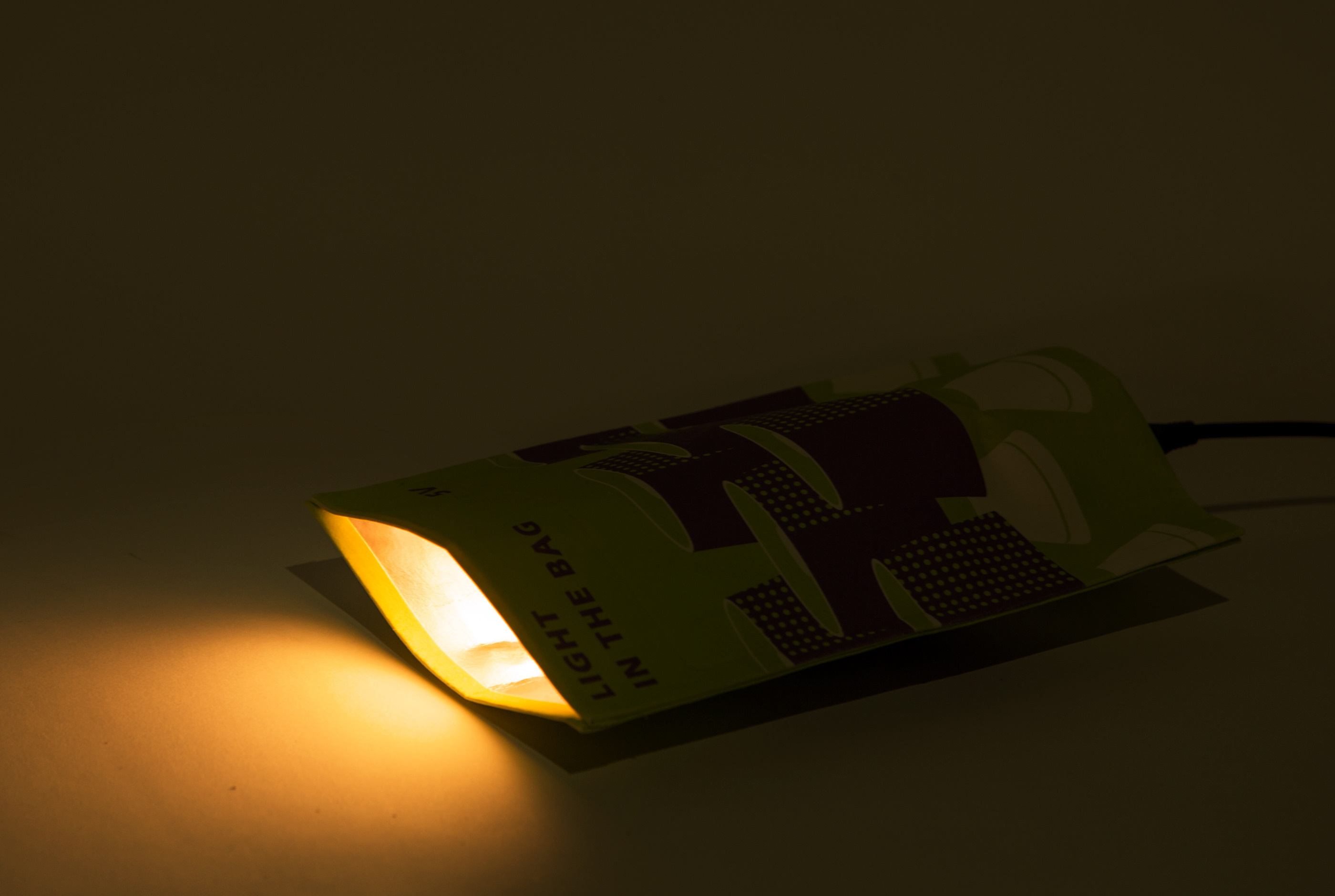 a chandelier，Night light，Flashlight，Portable，packing，lamp，