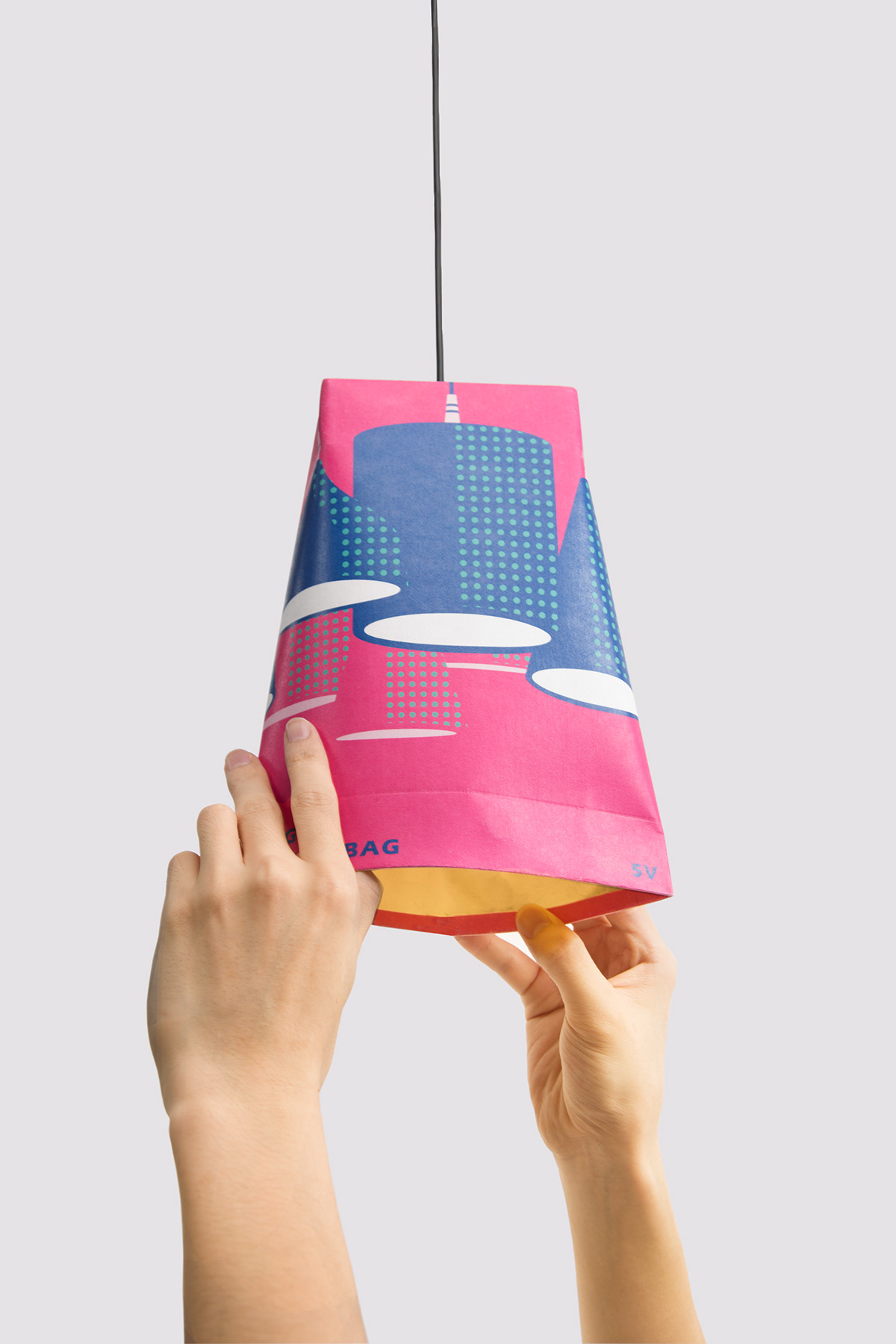 a chandelier，Night light，Flashlight，Portable，packing，lamp，