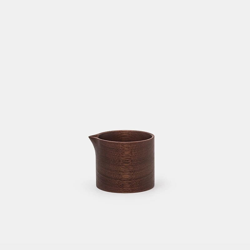 Measuring cup，glass，Kitchenware，woodiness，