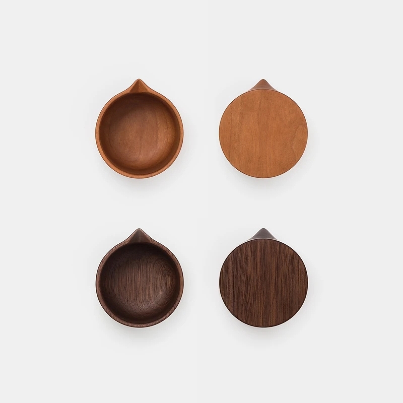 Measuring cup，glass，Kitchenware，woodiness，