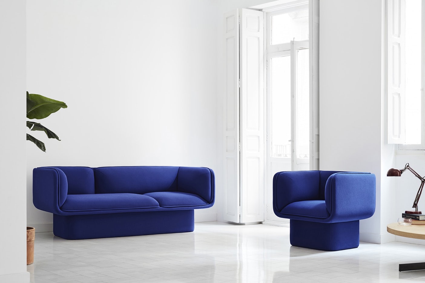 Monochrome design，geometry，Soft minimalism，furniture，