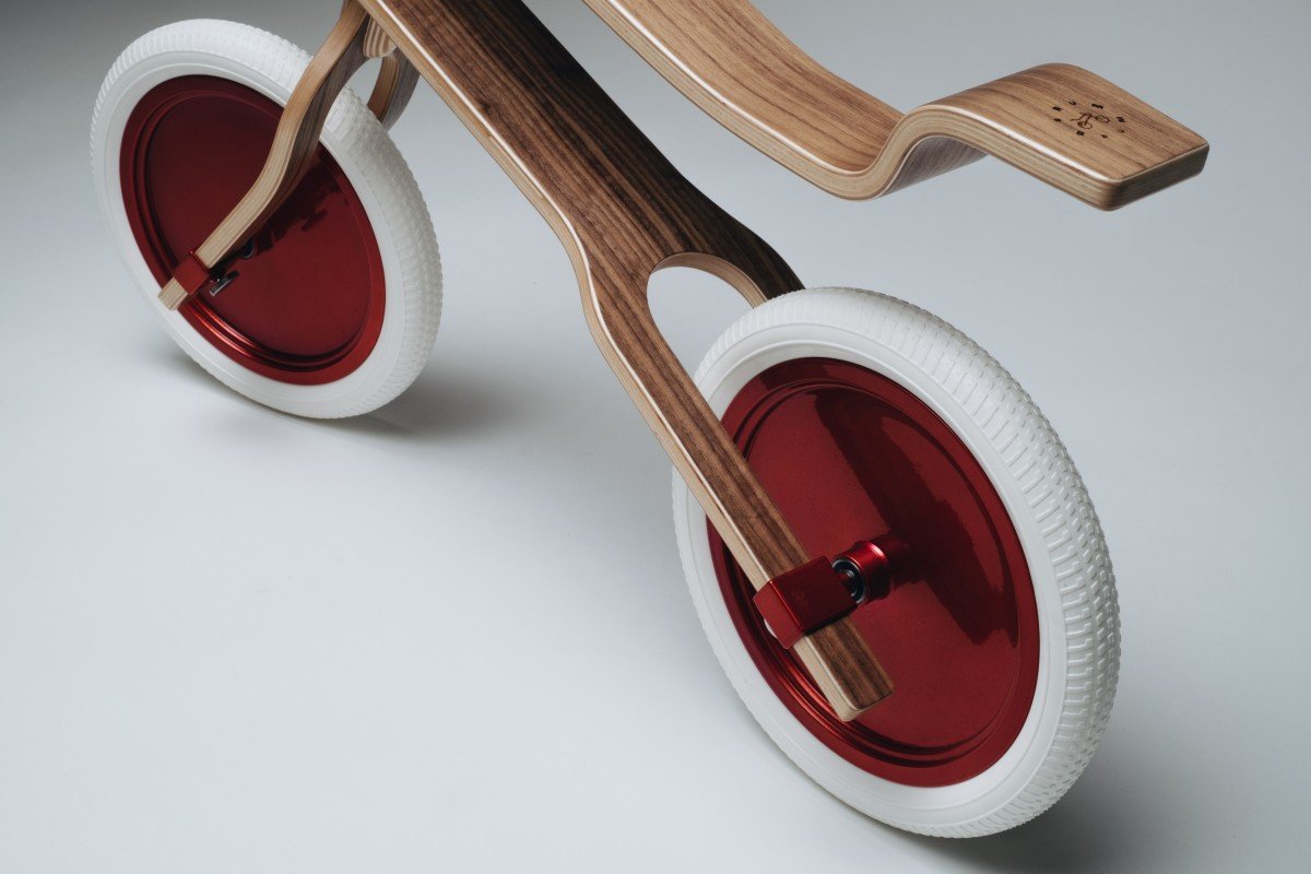 Brum Brum，Balance car，wooden ，