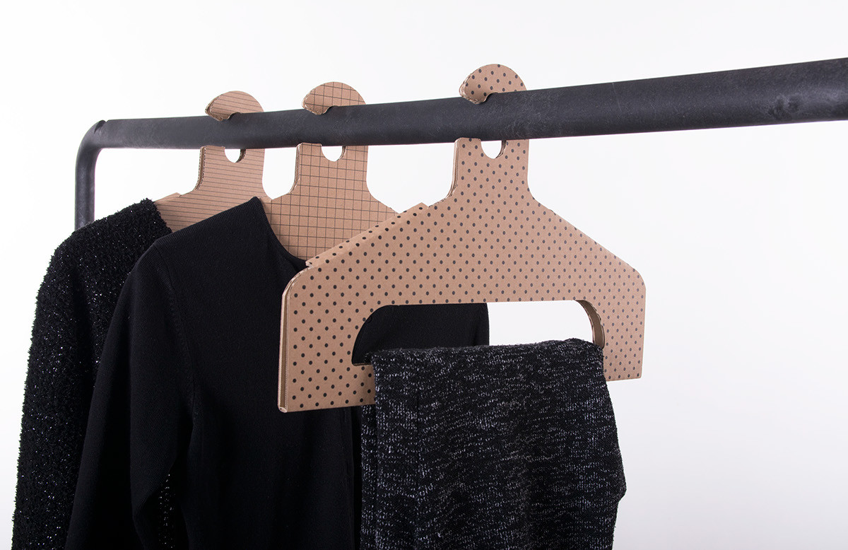 Home Furnishing，Clothes hanging，Corrugated paper，recovery，environment protection，