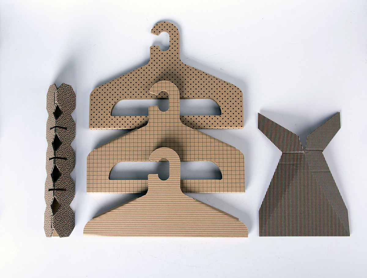 Home Furnishing，Clothes hanging，Corrugated paper，recovery，environment protection，