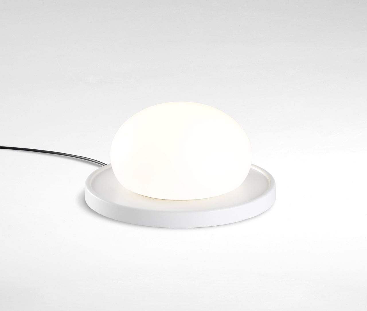 interactive，Lamp design，Small ball，