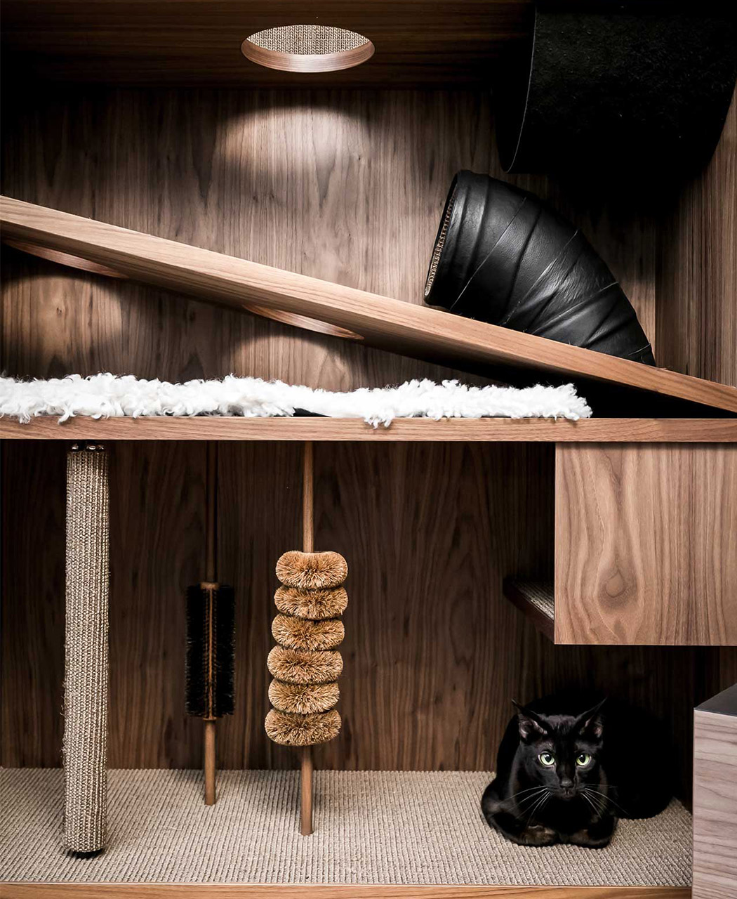 wooden ，cattery ，Cat Flat，