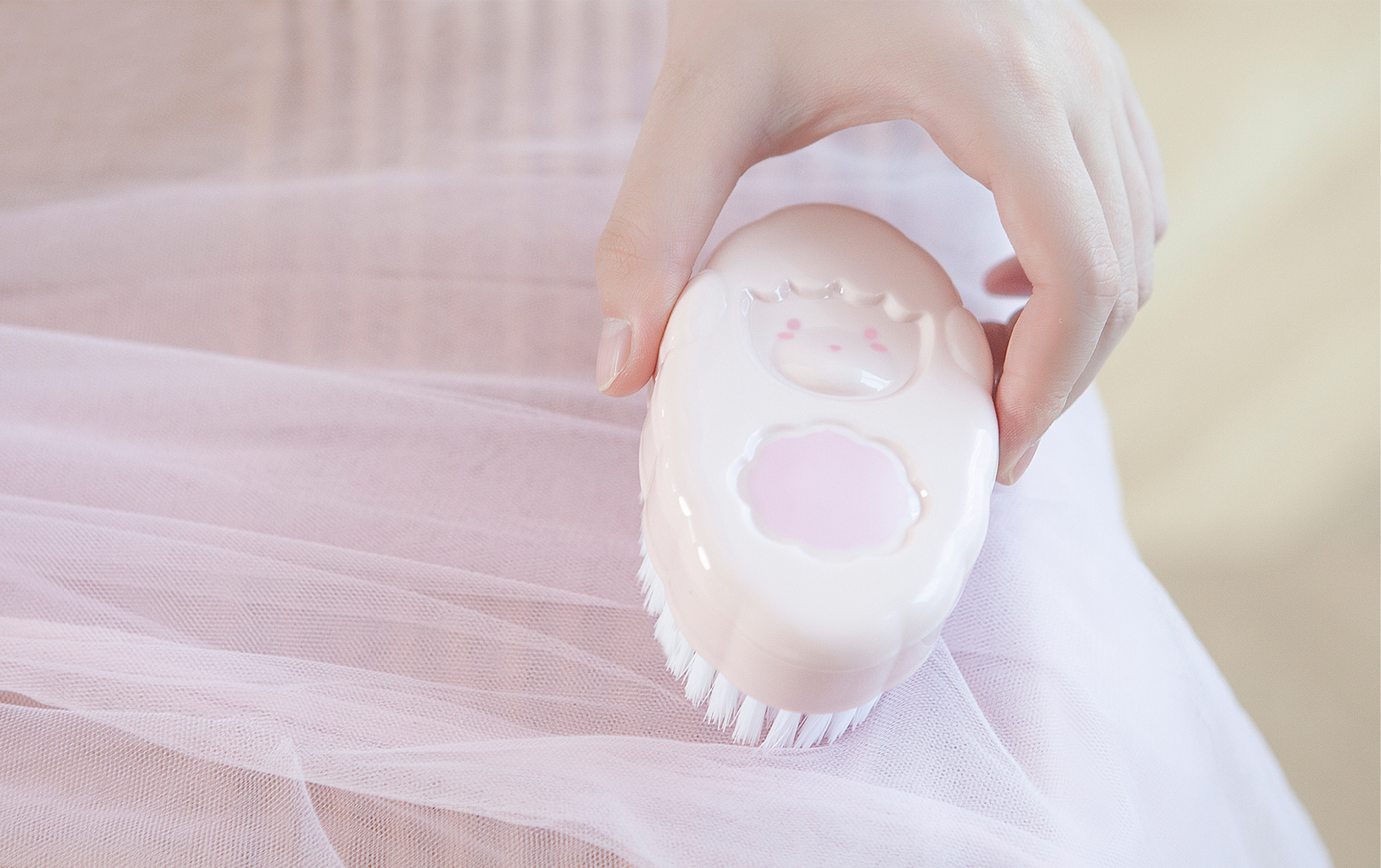 Soft lamb washing brush，