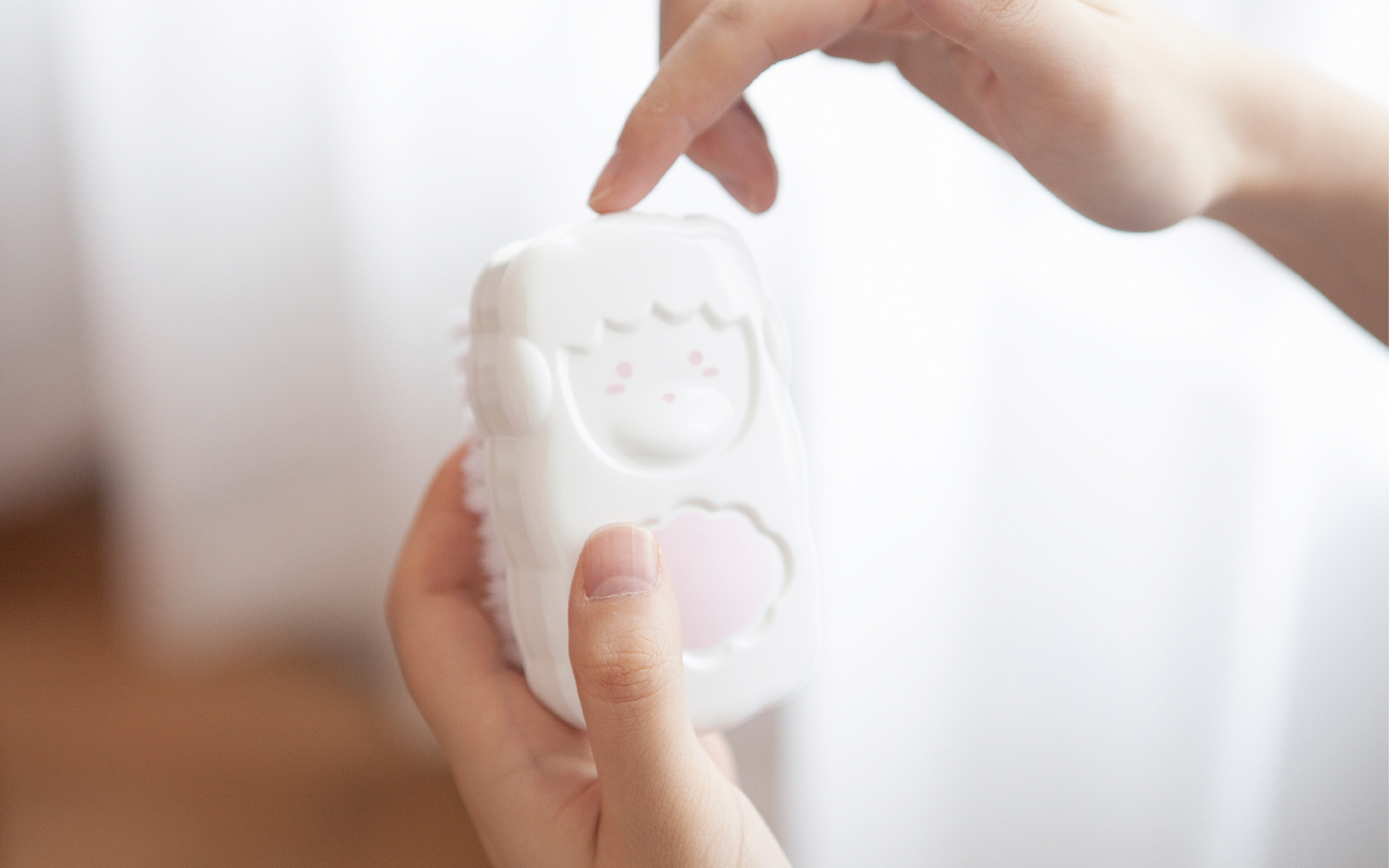 Soft lamb washing brush，