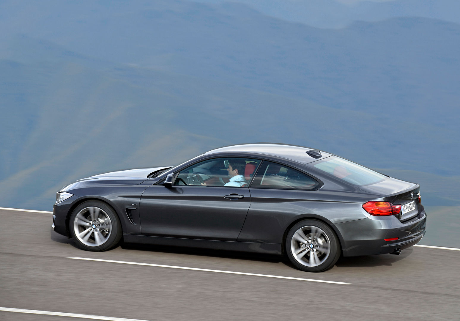 two thousand and fourteen，if，automobile，