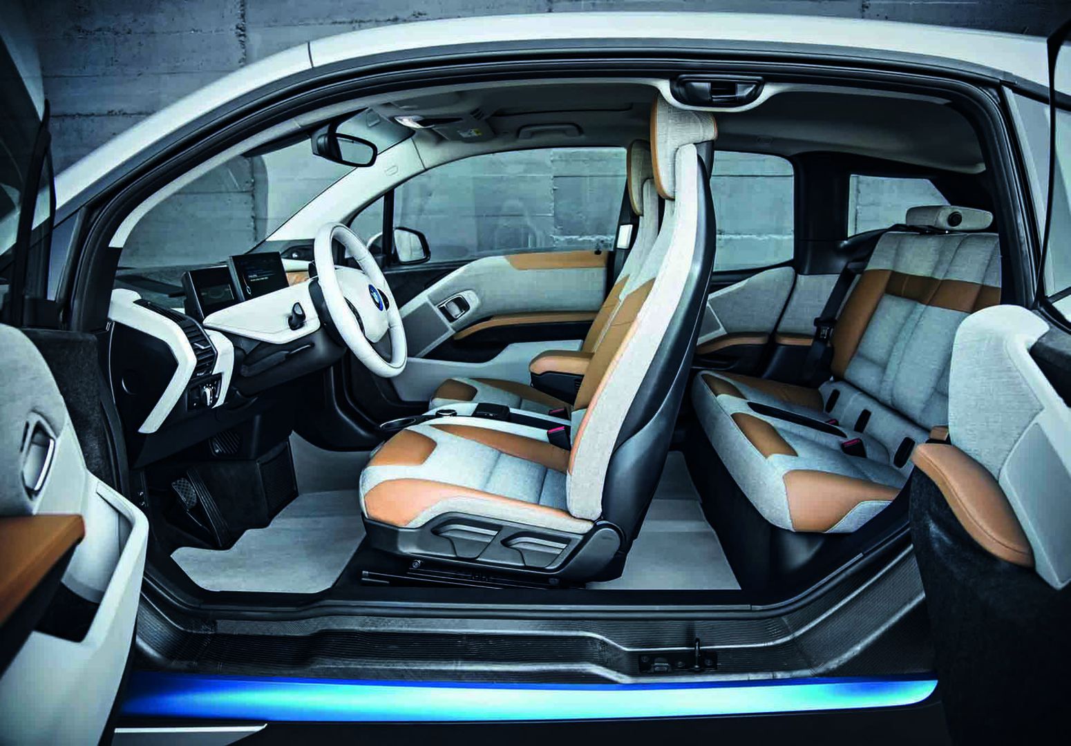 two thousand and fourteen，if，automobile，