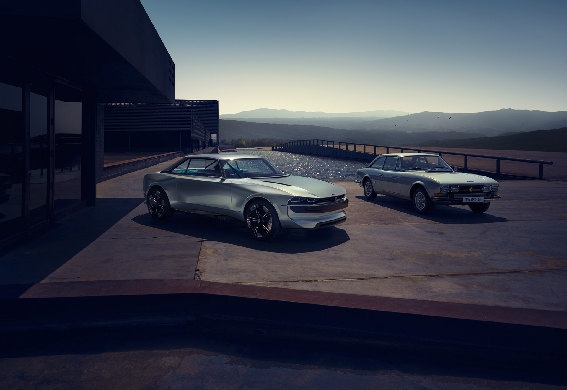 automobile，conceptual design，Holger Egbers，silvery white，