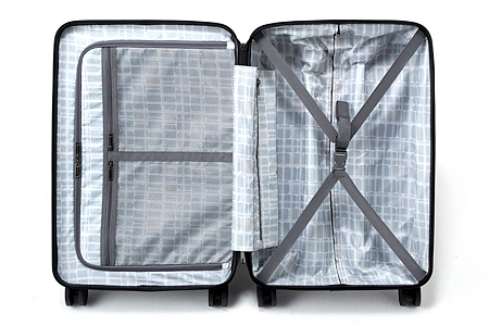 suitcase，travel，CAINZ，