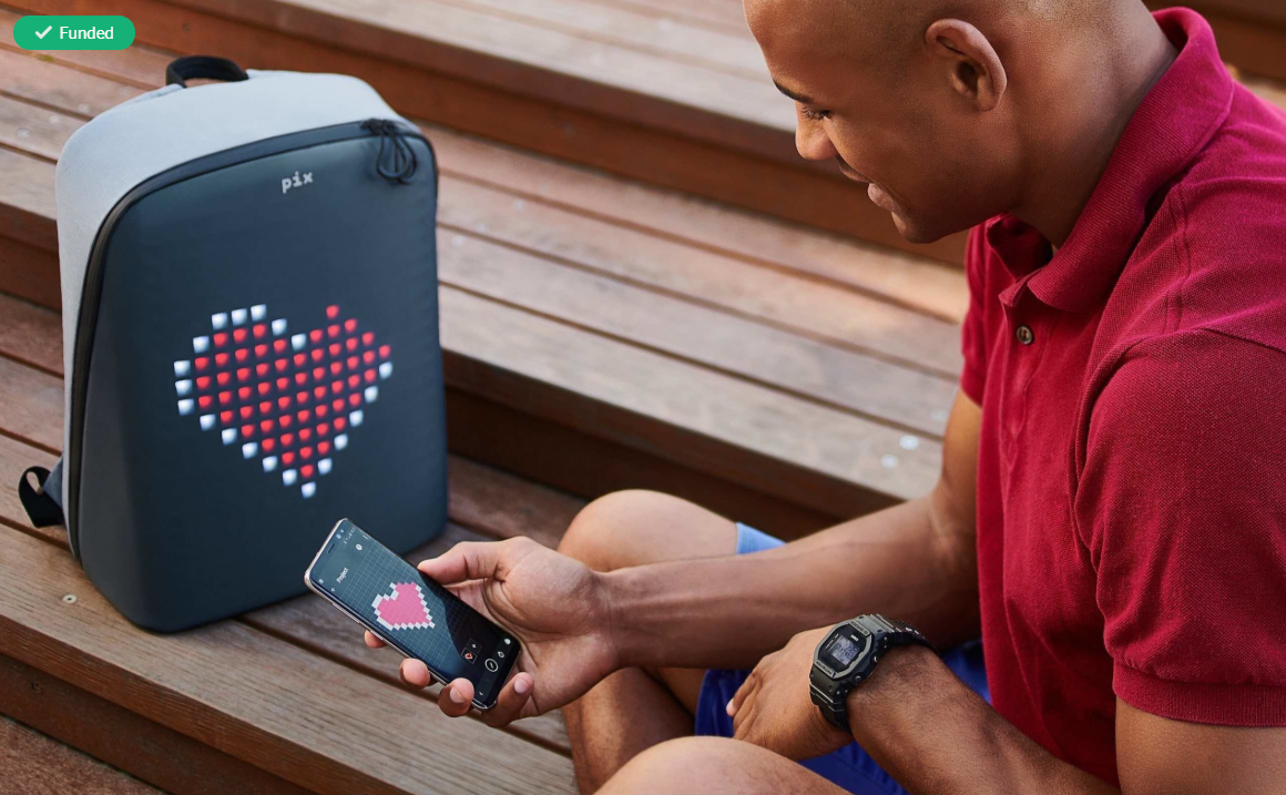 led，knapsack，Out of the street，