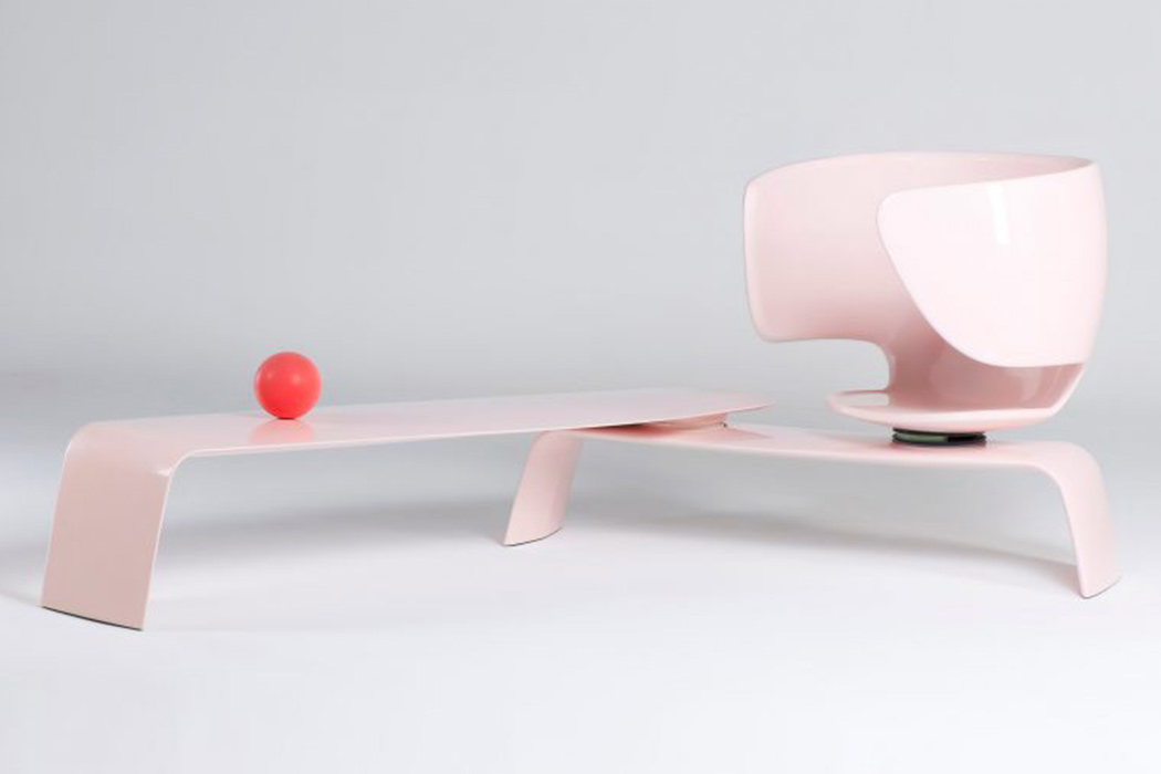 dresser，life jacket，Lactation apparatus，a leather bag，