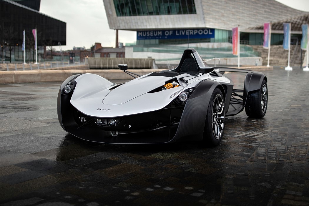 automobile，silvery white，AC MONO，Sports car，