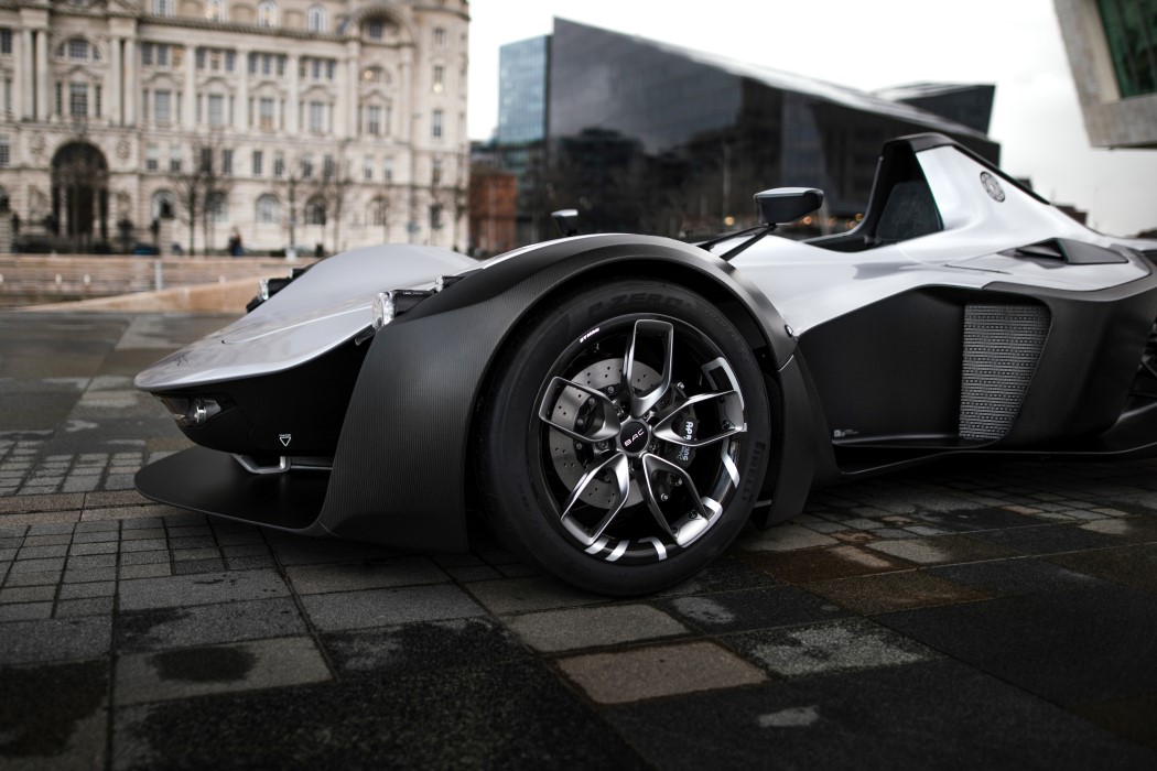 automobile，silvery white，AC MONO，Sports car，