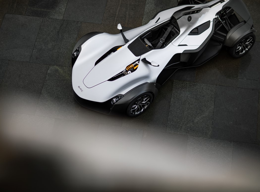 automobile，silvery white，AC MONO，Sports car，