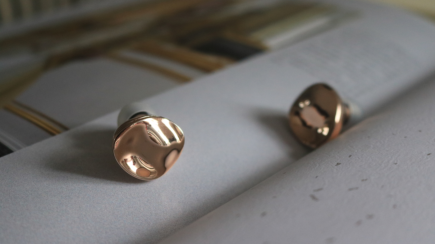 Earphone design，
