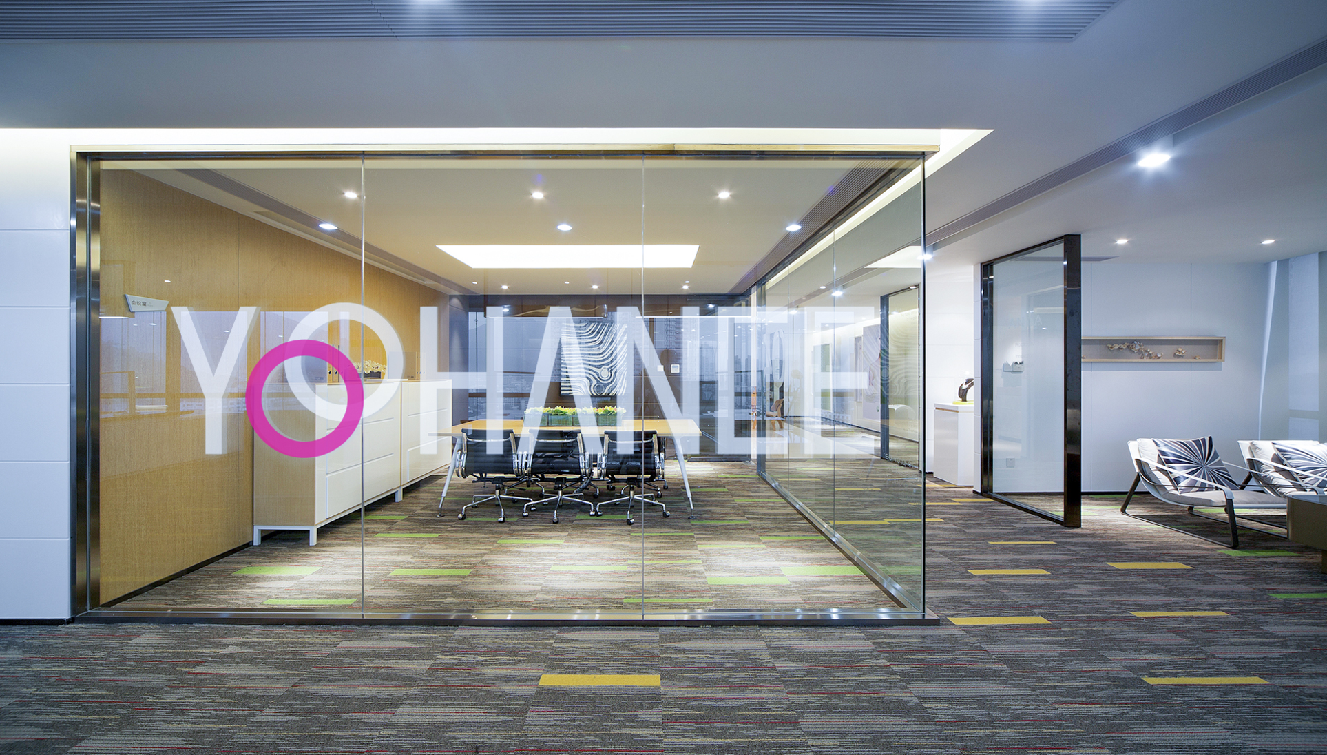 Brand planning and design，VI design，packing design，Makeup brand design，