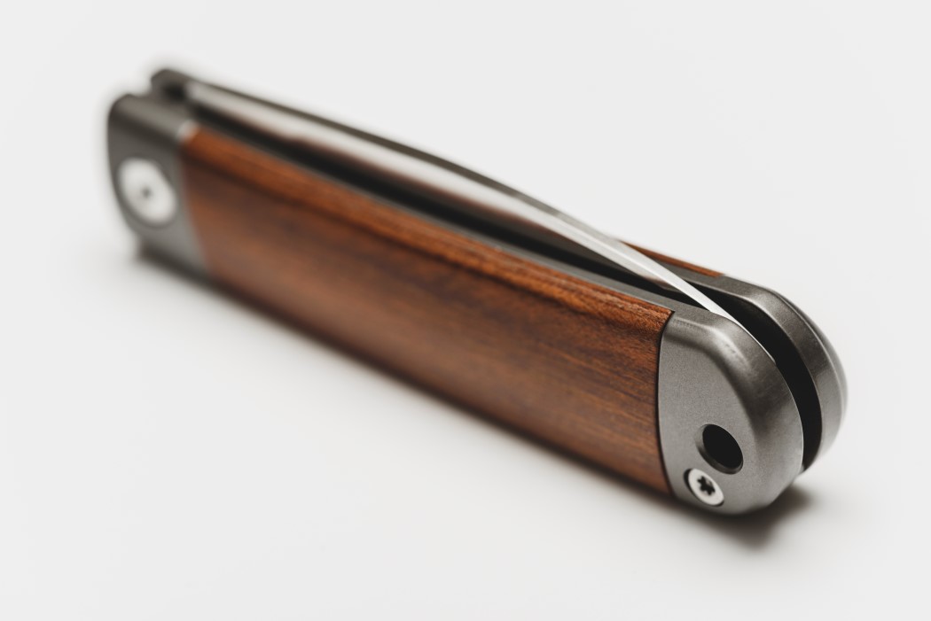 steel knife，Pocket knife，Portable，woodiness，