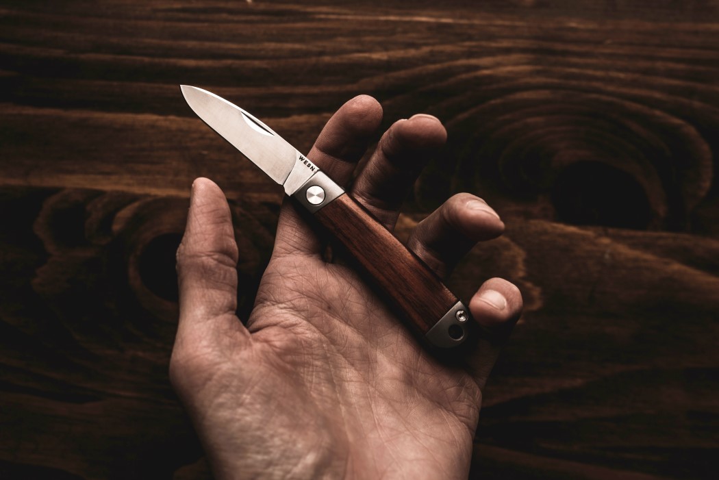 steel knife，Pocket knife，Portable，woodiness，
