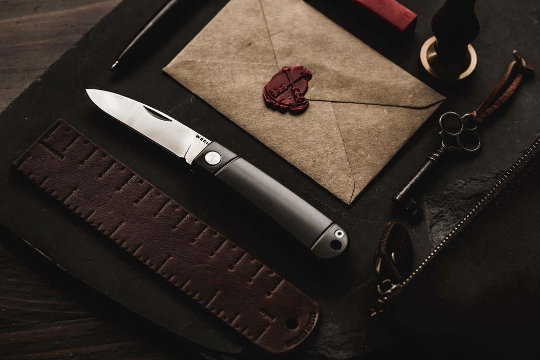 steel knife，Pocket knife，Portable，woodiness，